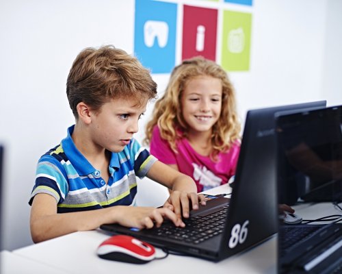 Már az USA-ban is a magyar módszerrel tanítják  programozni a gyerekeket